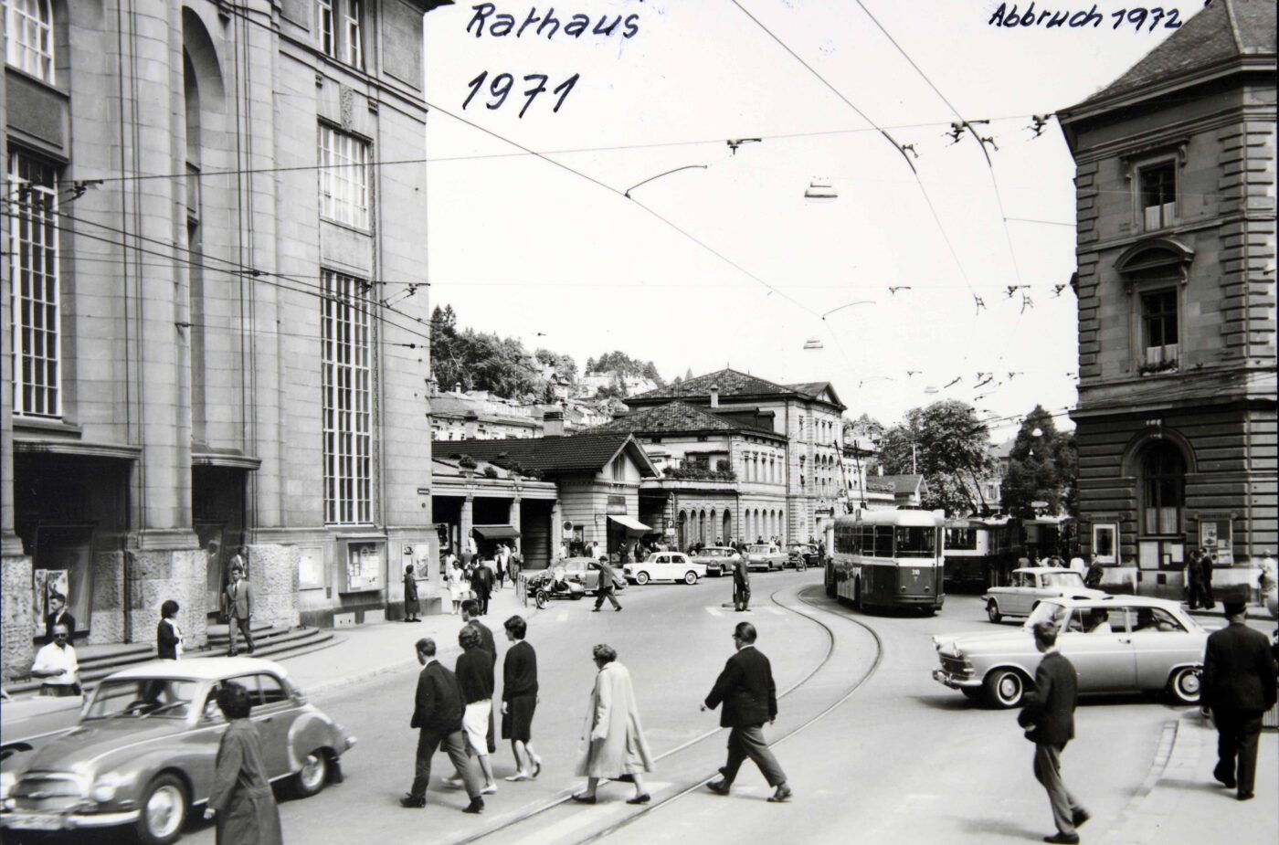 2019 und 1971: Bahnhofplatz